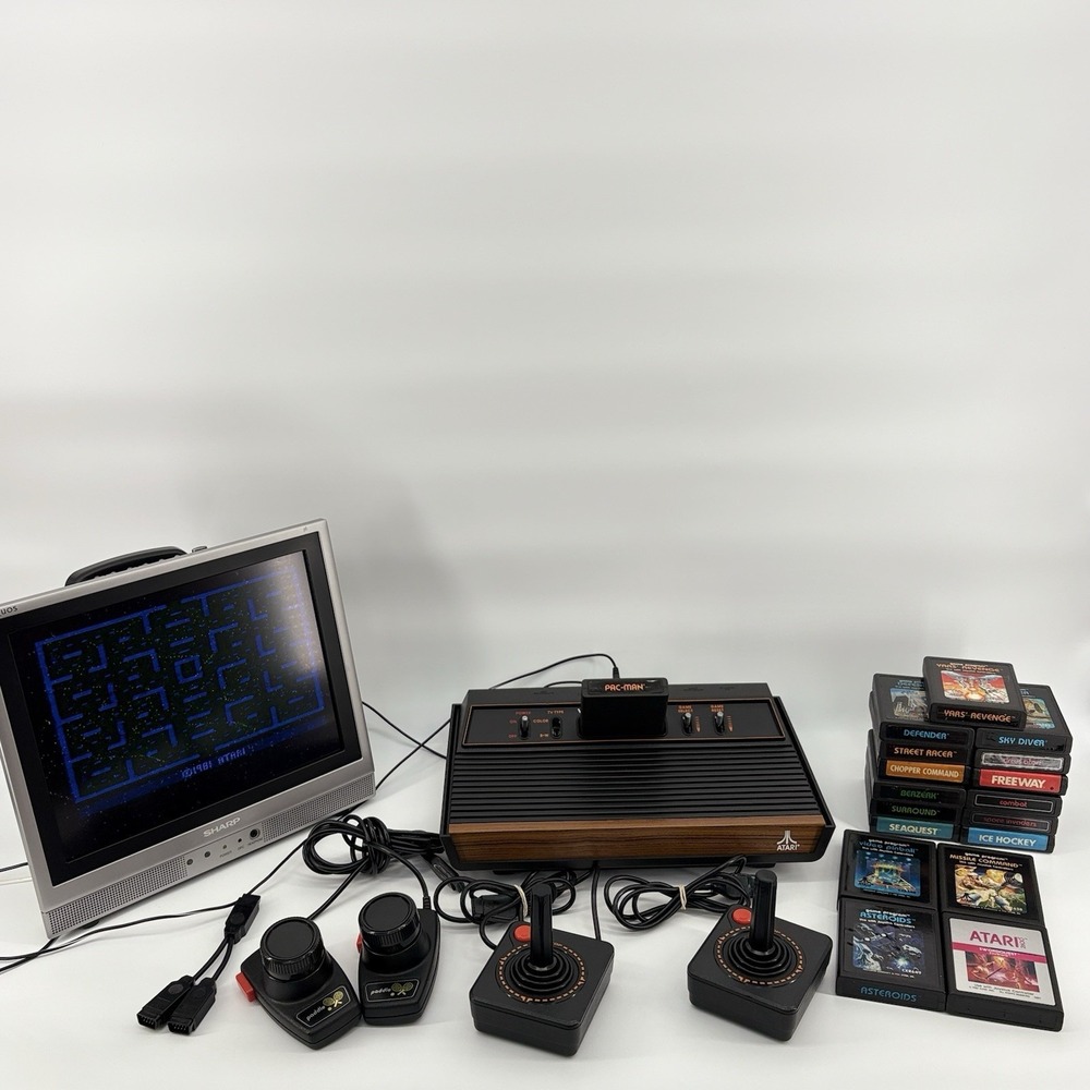 Atari 2600A 4-Switch Gaming Console System with Game Lot 19 Games Read Ds!